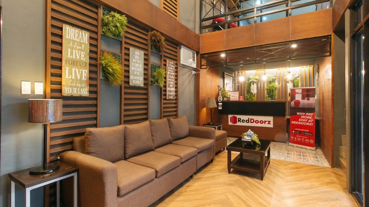 Reddoorz @ Gardenview Hotel Gtower Angeles Dış mekan fotoğraf