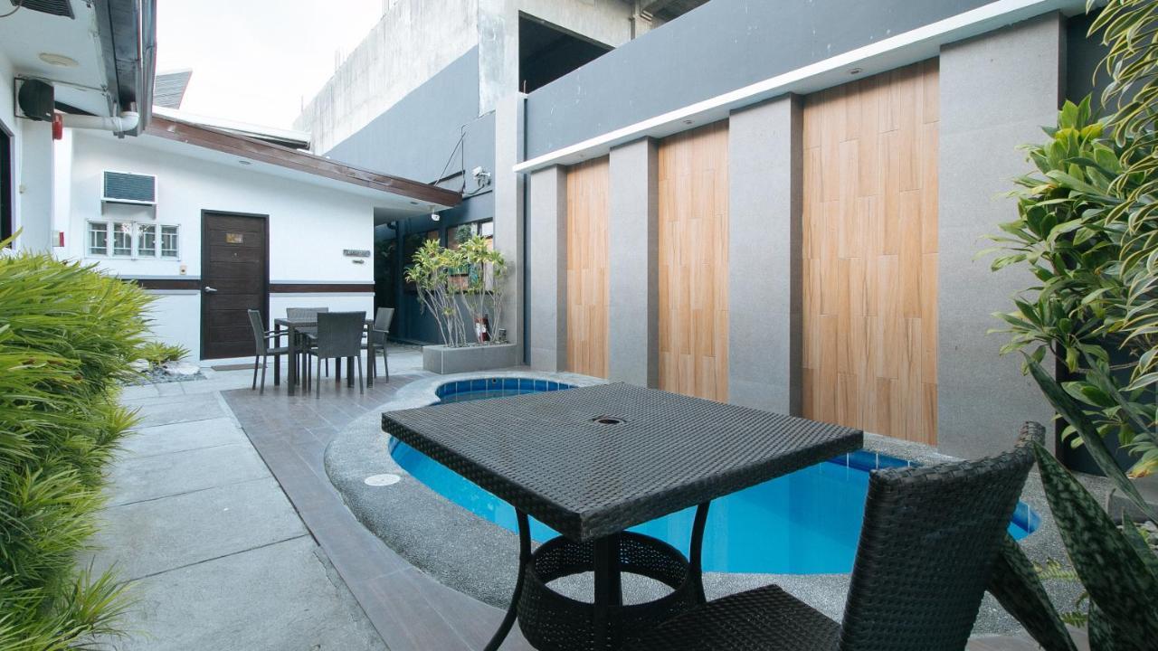 Reddoorz @ Gardenview Hotel Gtower Angeles Dış mekan fotoğraf
