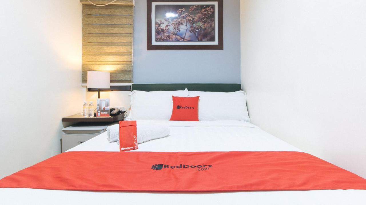 Reddoorz @ Gardenview Hotel Gtower Angeles Dış mekan fotoğraf