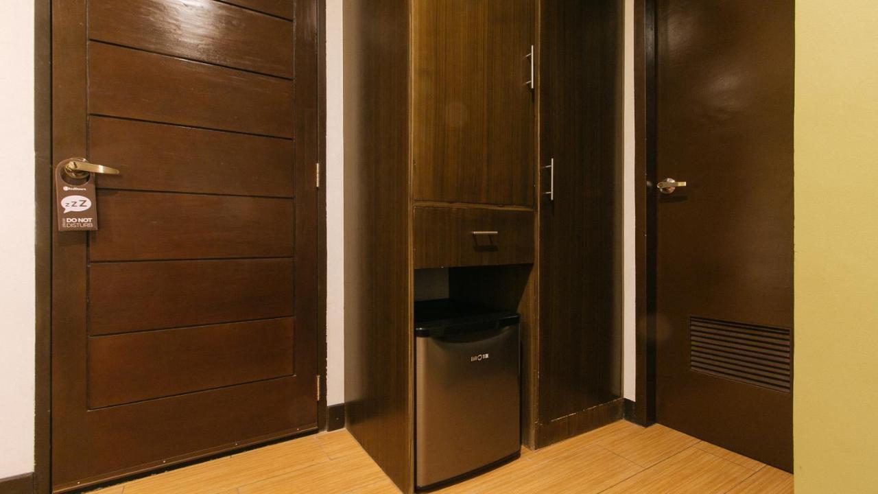 Reddoorz @ Gardenview Hotel Gtower Angeles Dış mekan fotoğraf