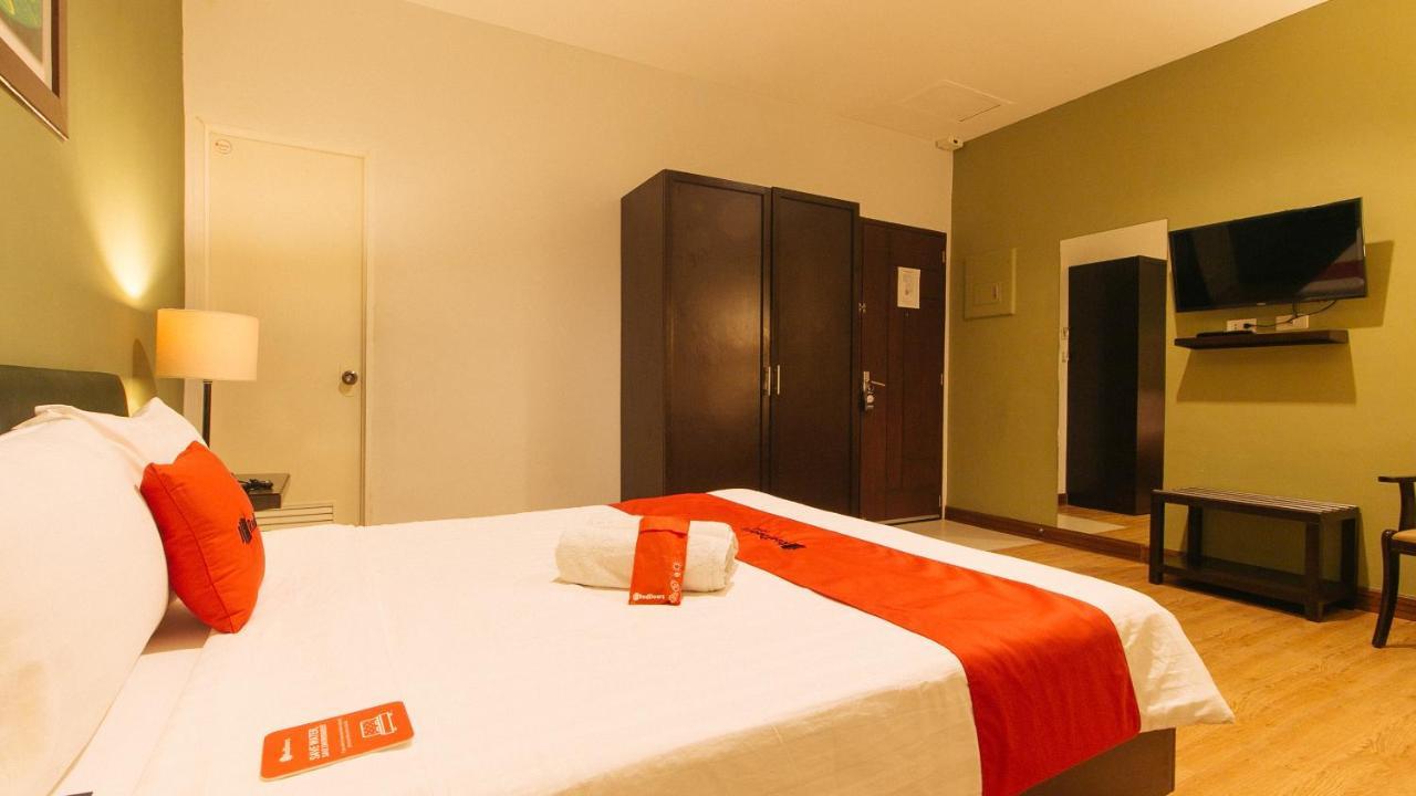 Reddoorz @ Gardenview Hotel Gtower Angeles Dış mekan fotoğraf