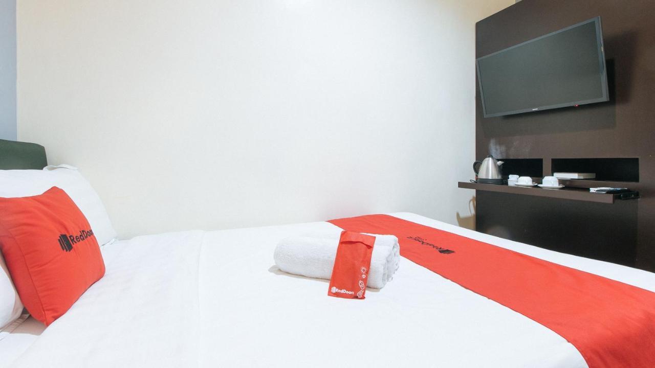 Reddoorz @ Gardenview Hotel Gtower Angeles Dış mekan fotoğraf