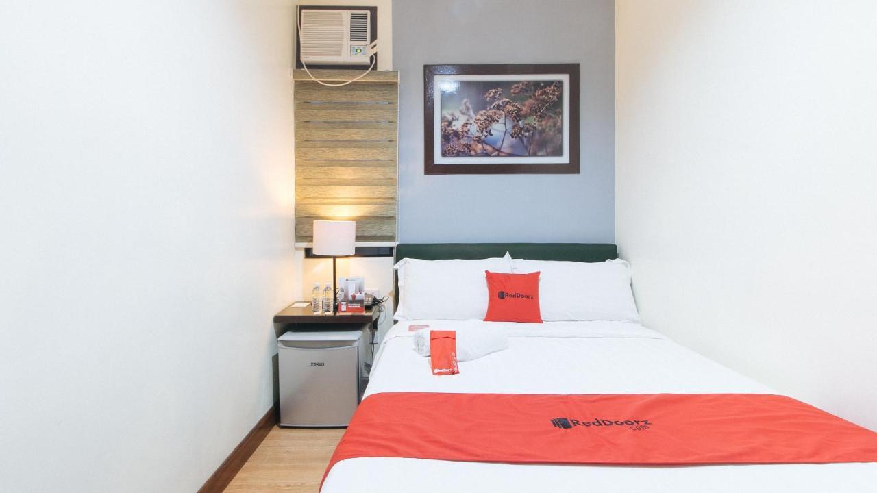 Reddoorz @ Gardenview Hotel Gtower Angeles Dış mekan fotoğraf
