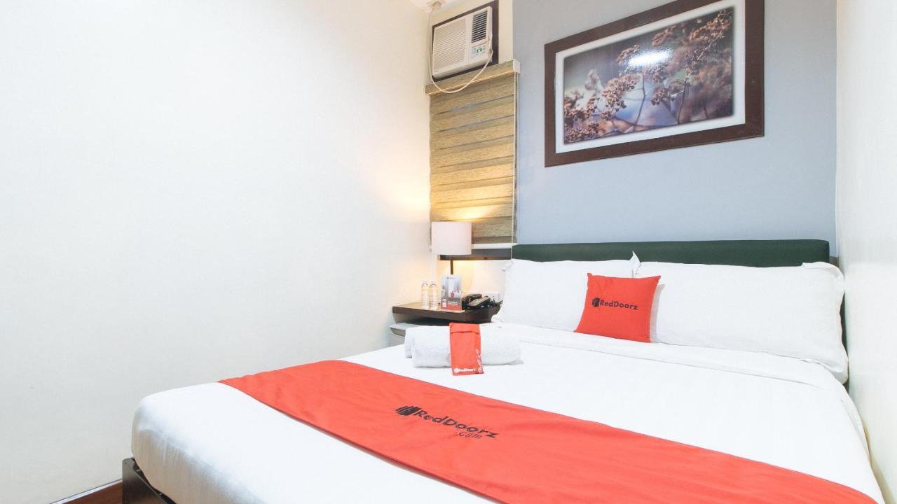 Reddoorz @ Gardenview Hotel Gtower Angeles Dış mekan fotoğraf